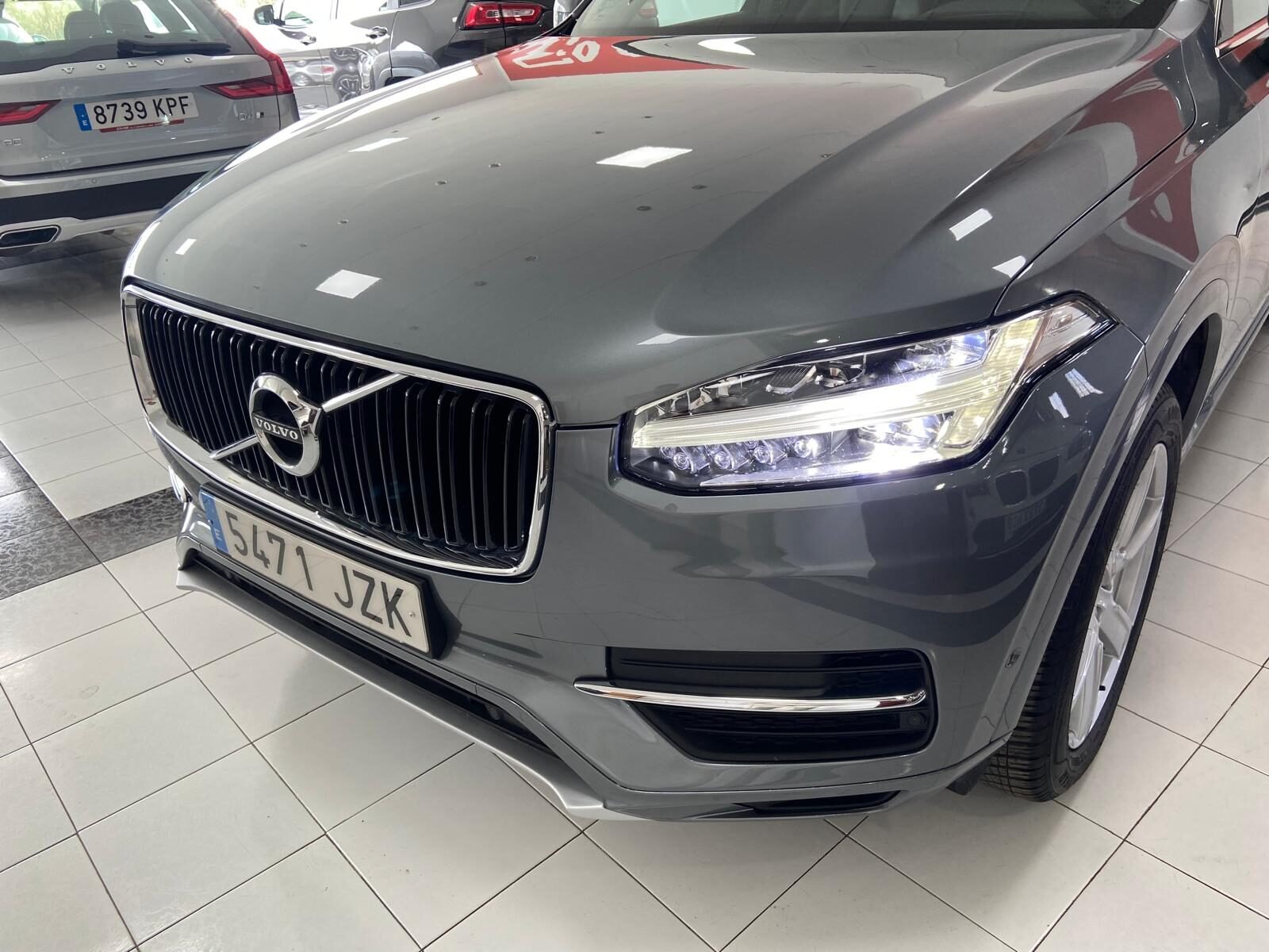 VOLVO XC90 2.0 D5 Momentum AWD 7 Plazas
