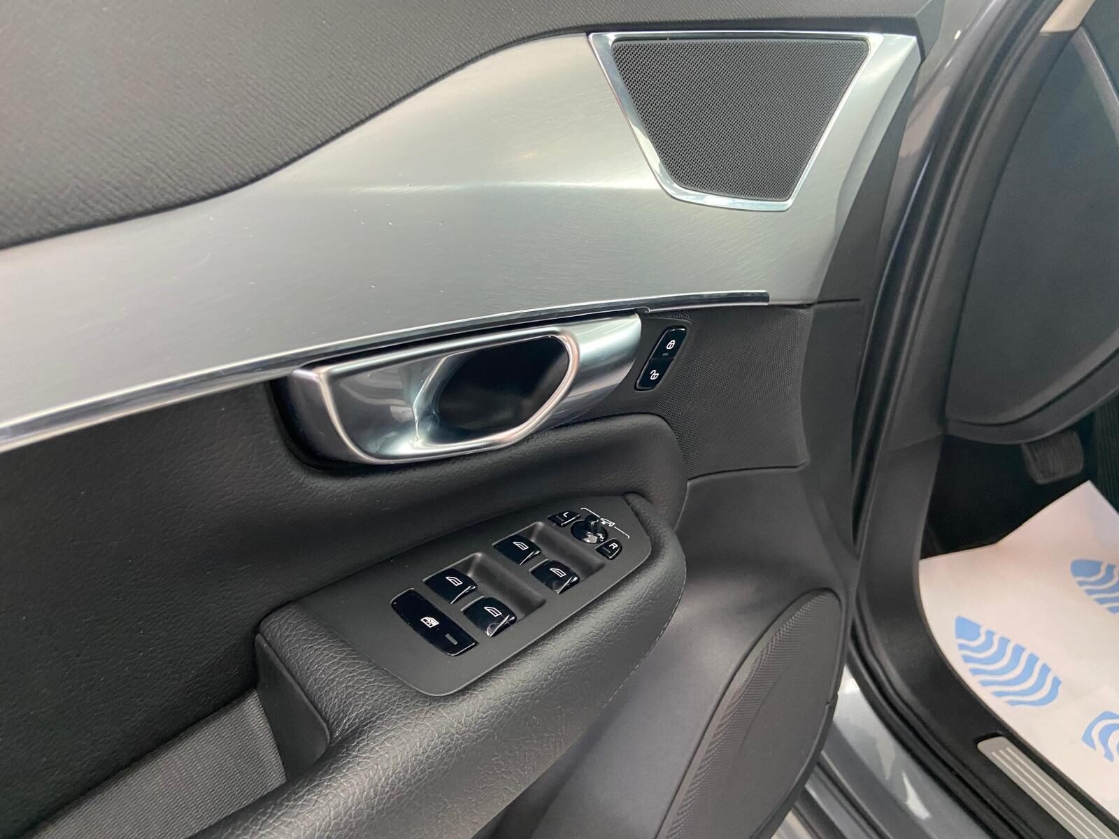 VOLVO XC90 2.0 D5 Momentum AWD 7 Plazas