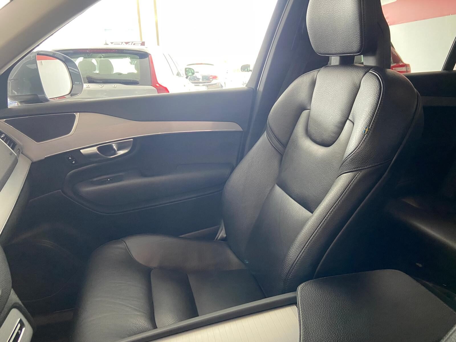 VOLVO XC90 2.0 D5 Momentum AWD 7 Plazas