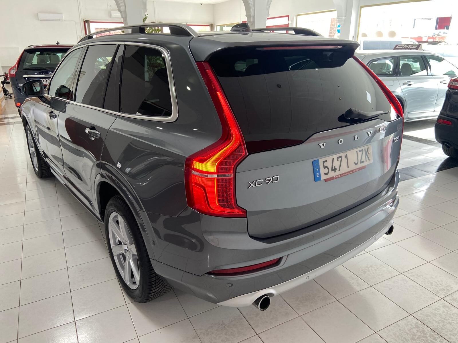 VOLVO XC90 2.0 D5 Momentum AWD 7 Plazas