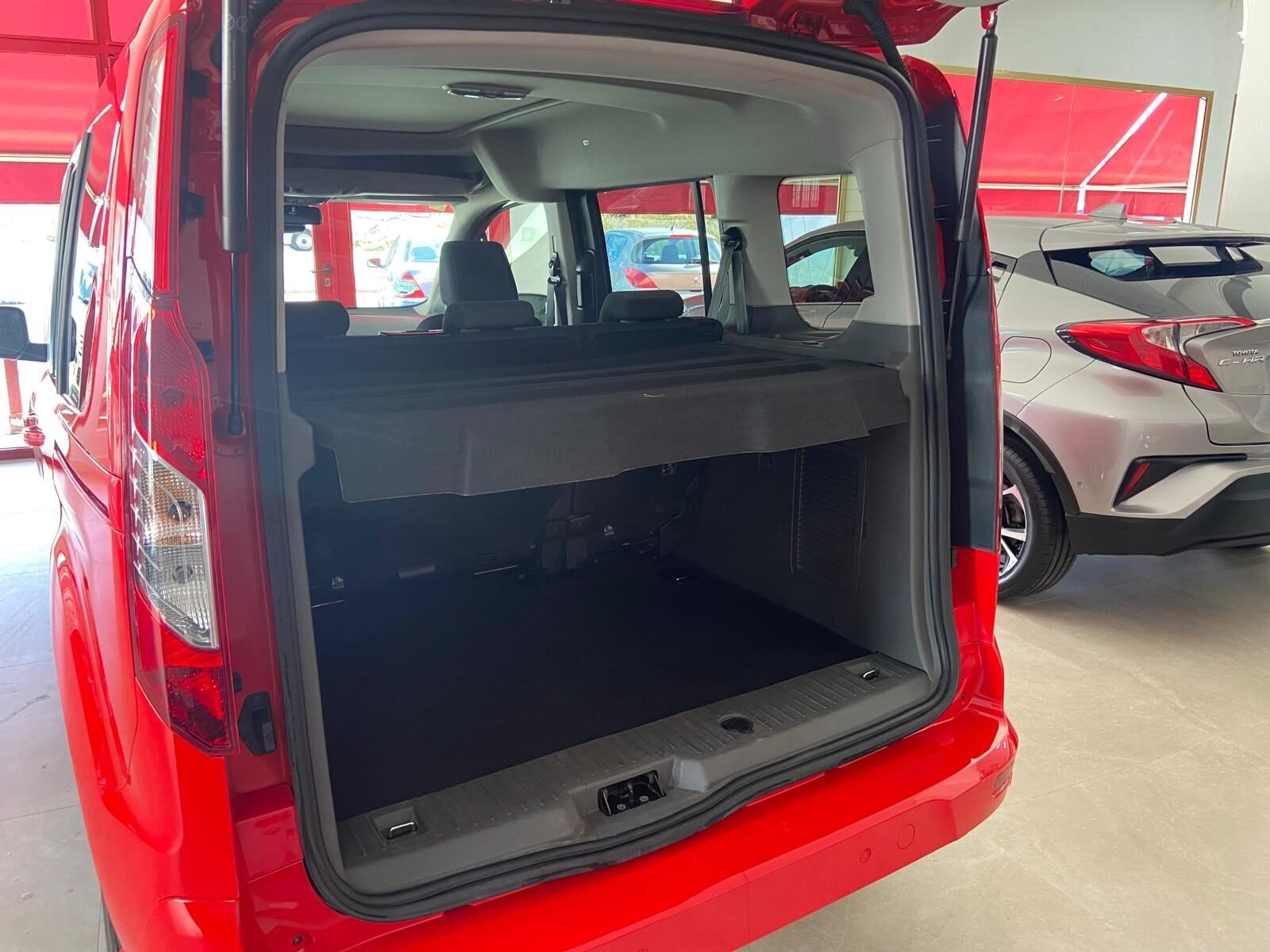 FORD TOURNEO CONNECT 1.5 TDCI TITANIUM