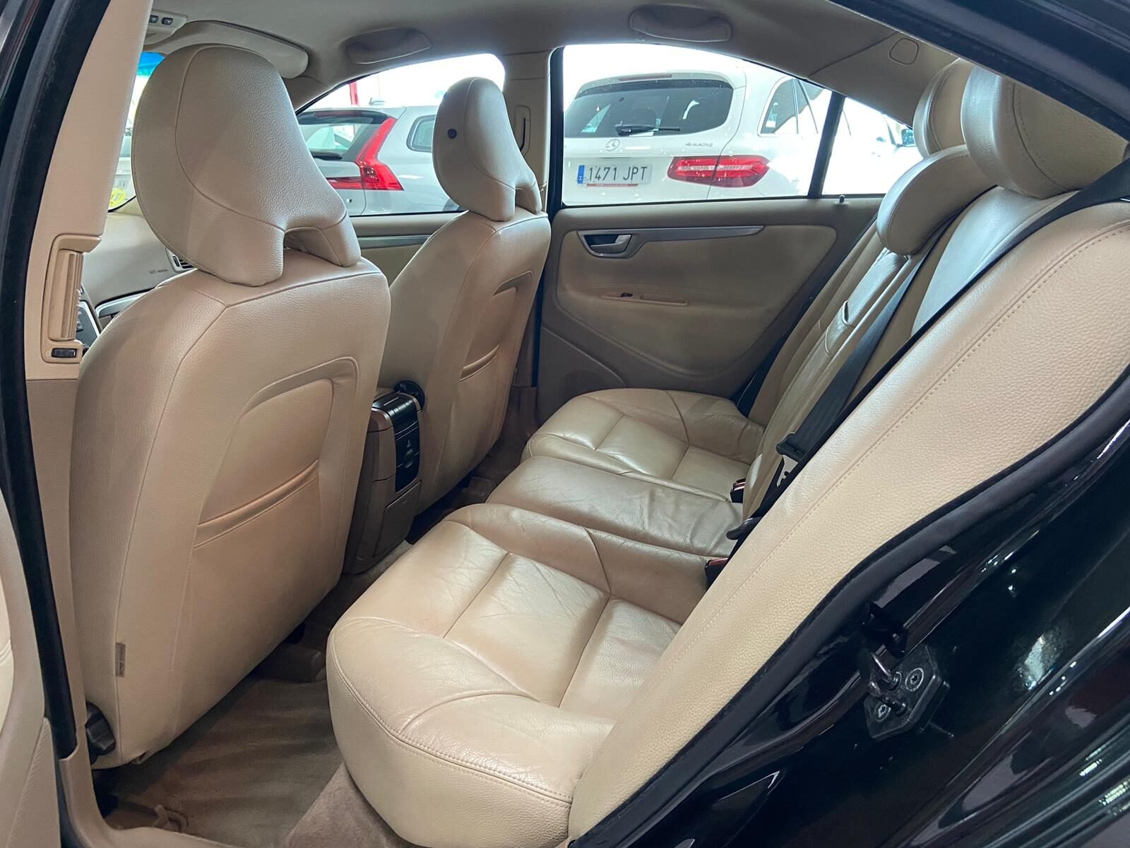 VOLVO S60 2.4 D5 MOMENTUM