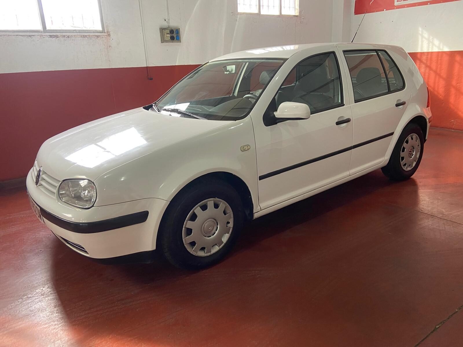 VOLKSWAGEN GOLF IV 1.9 SDI