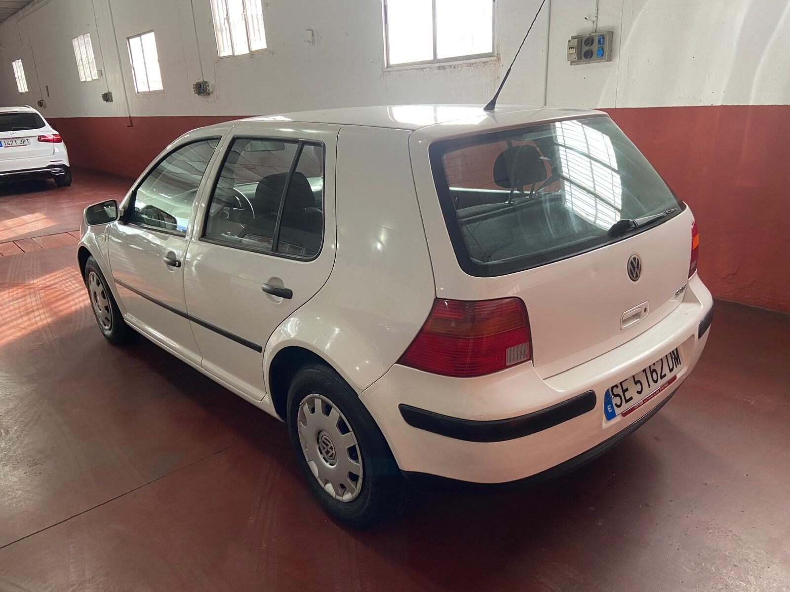 VOLKSWAGEN GOLF IV 1.9 SDI