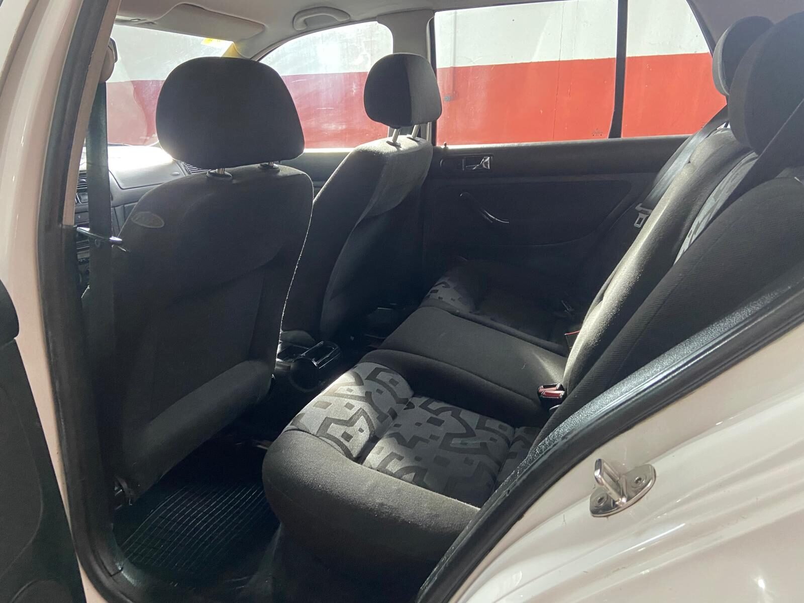 VOLKSWAGEN GOLF IV 1.9 SDI