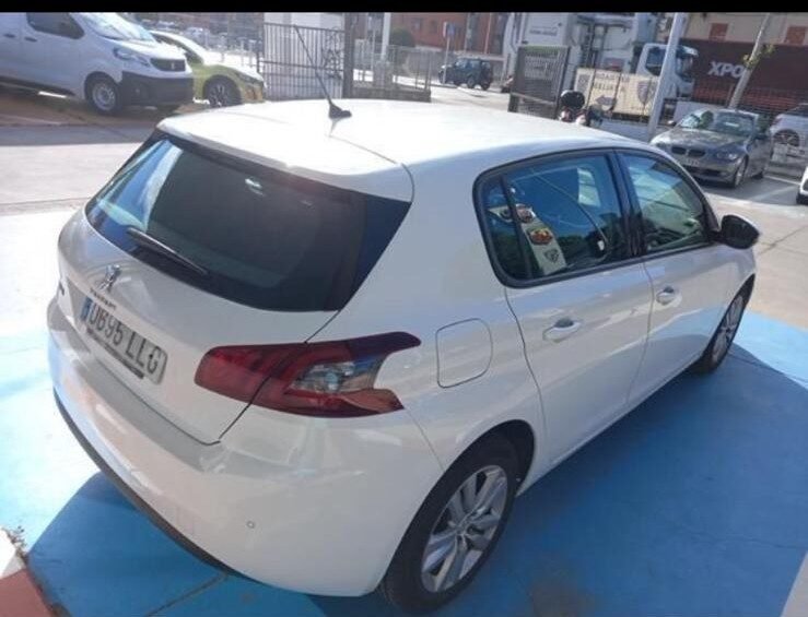 PEUGEOT 308 1.5 HDI AUTOMATICO