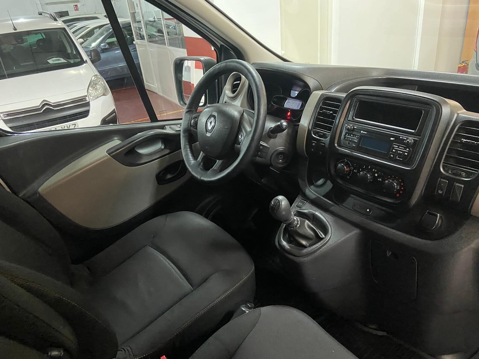RENAULT Trafic 1.6 DCI 9 PLAZAS