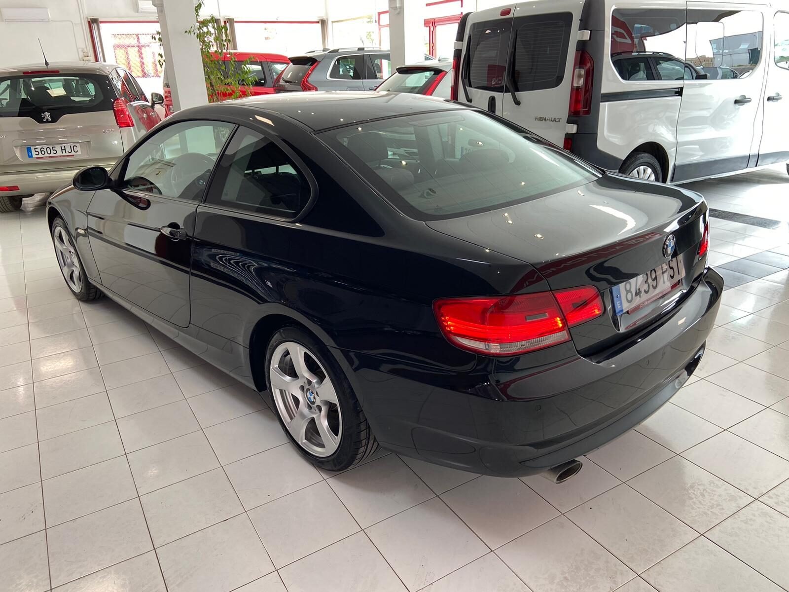 BMW Serie 3 320D COUPE
