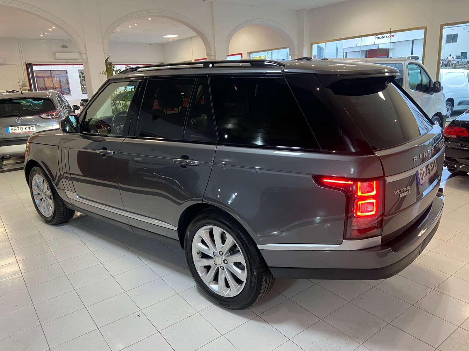 LAND-ROVER RANGE ROVER VOGUE AUTOBIOGRAPHY 4.4 SDV8