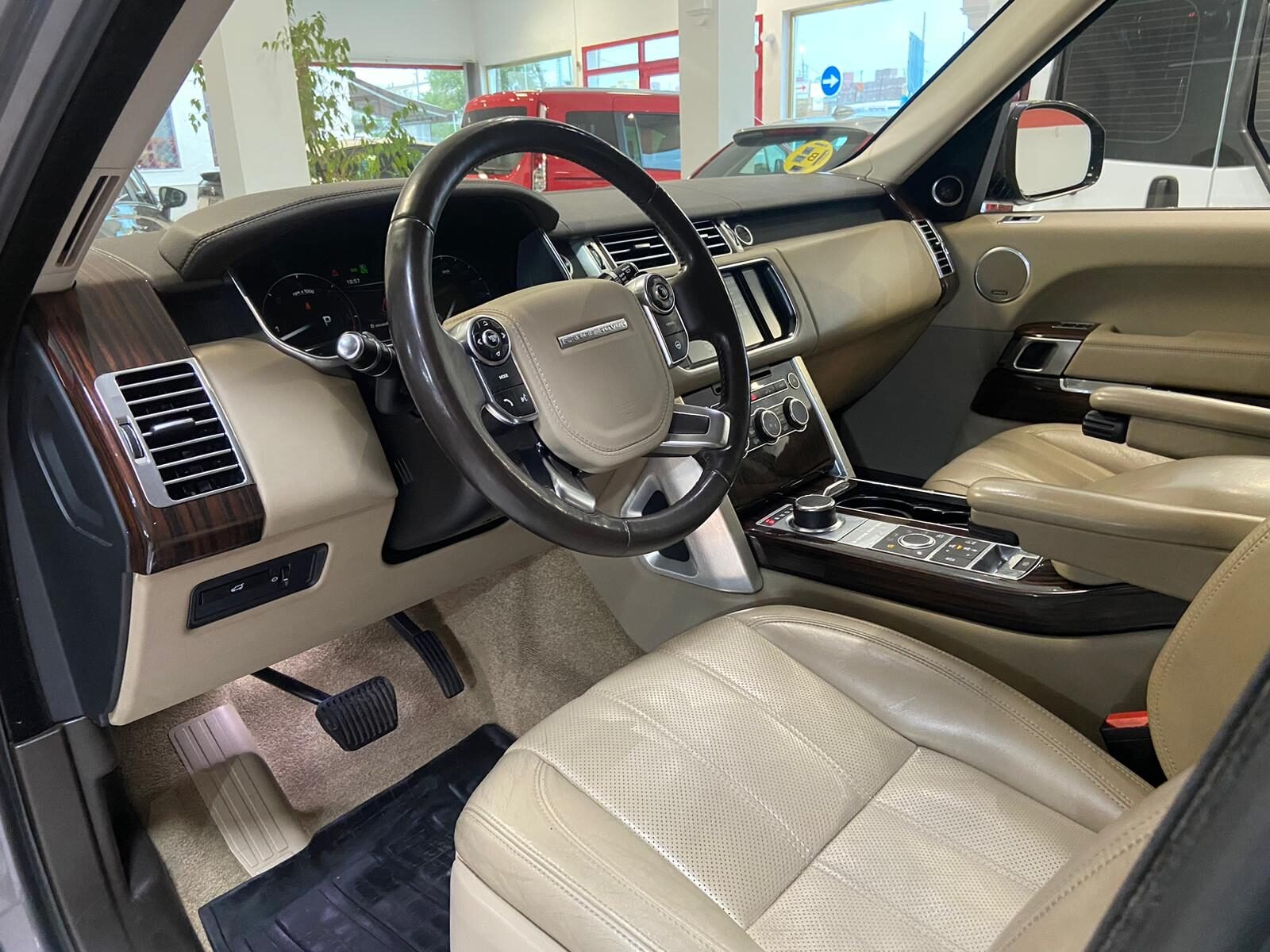 LAND-ROVER RANGE ROVER VOGUE AUTOBIOGRAPHY 4.4 SDV8