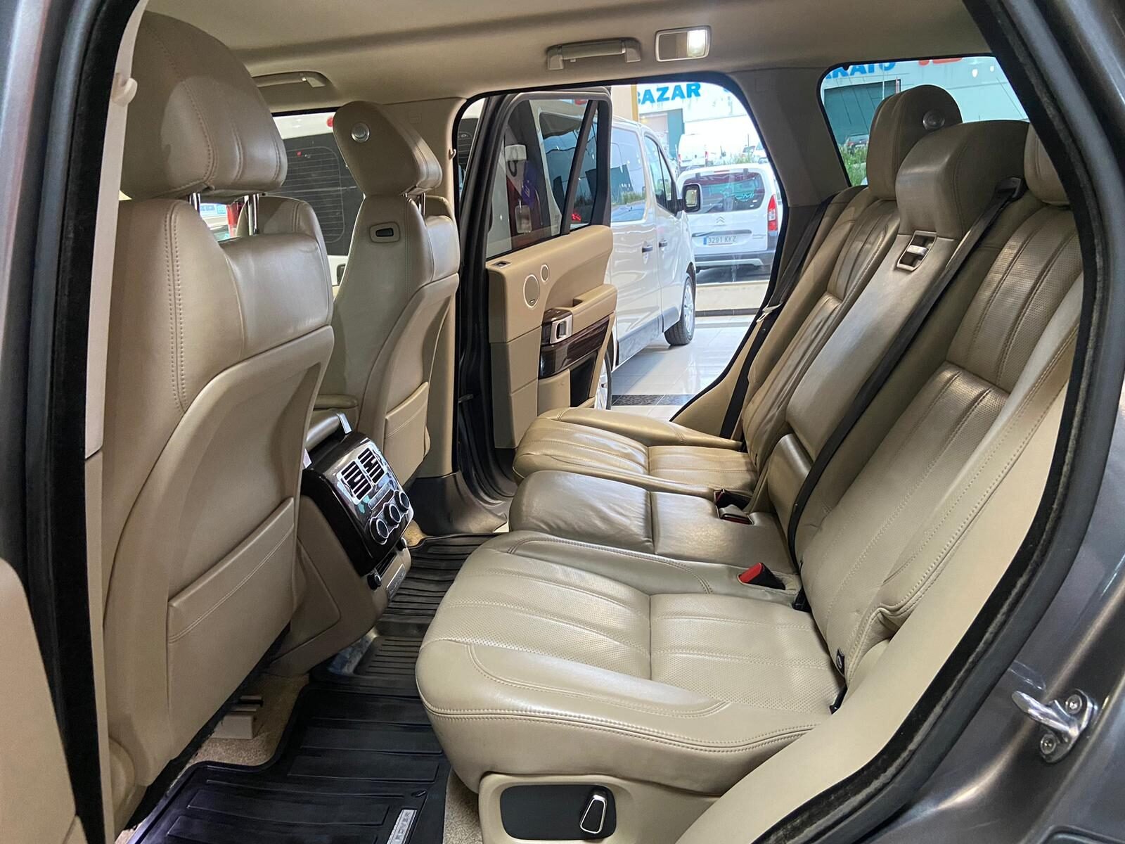 LAND-ROVER RANGE ROVER VOGUE AUTOBIOGRAPHY 4.4 SDV8