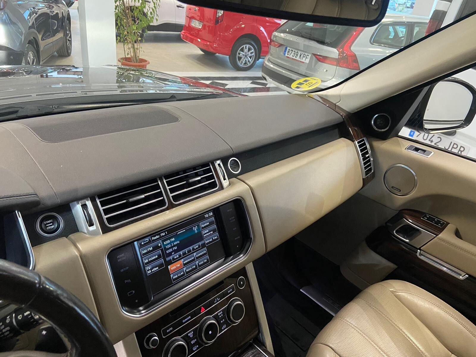 LAND-ROVER RANGE ROVER VOGUE AUTOBIOGRAPHY 4.4 SDV8