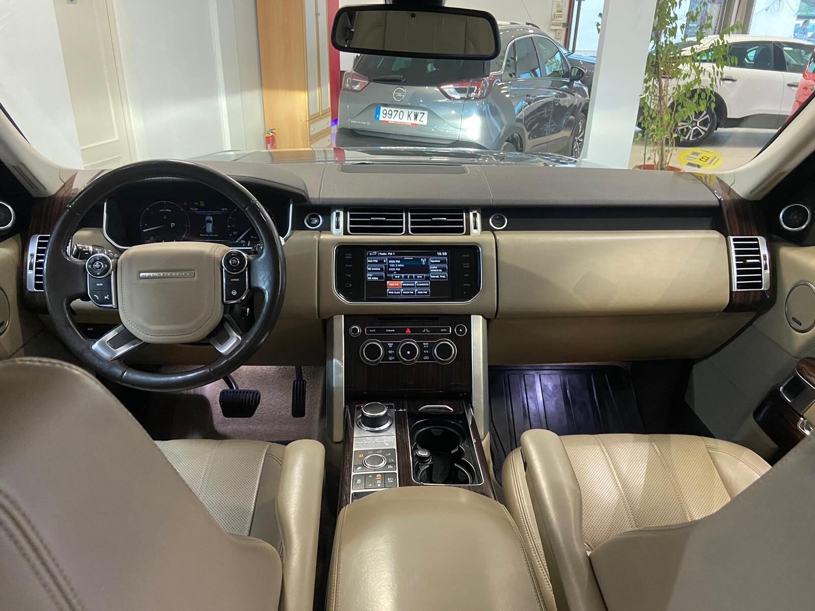 LAND-ROVER RANGE ROVER VOGUE AUTOBIOGRAPHY 4.4 SDV8