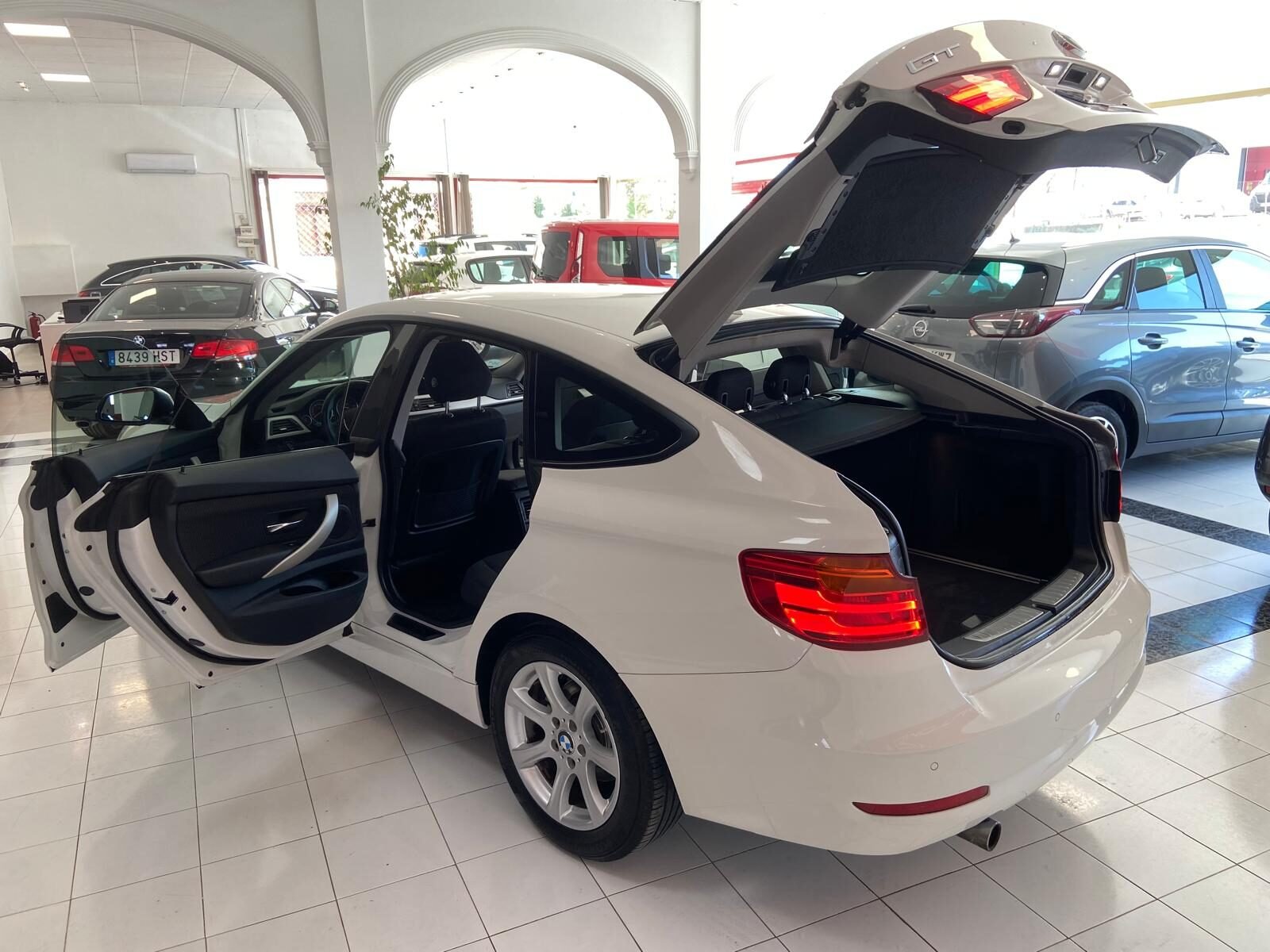 BMW SERIE 3 GRAN TURISMO 318 D