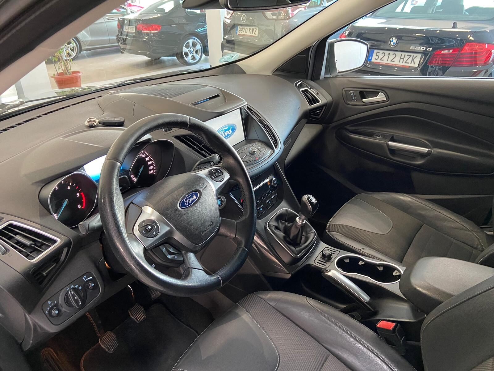 FORD Kuga 2.0 TDCI TITANIUM