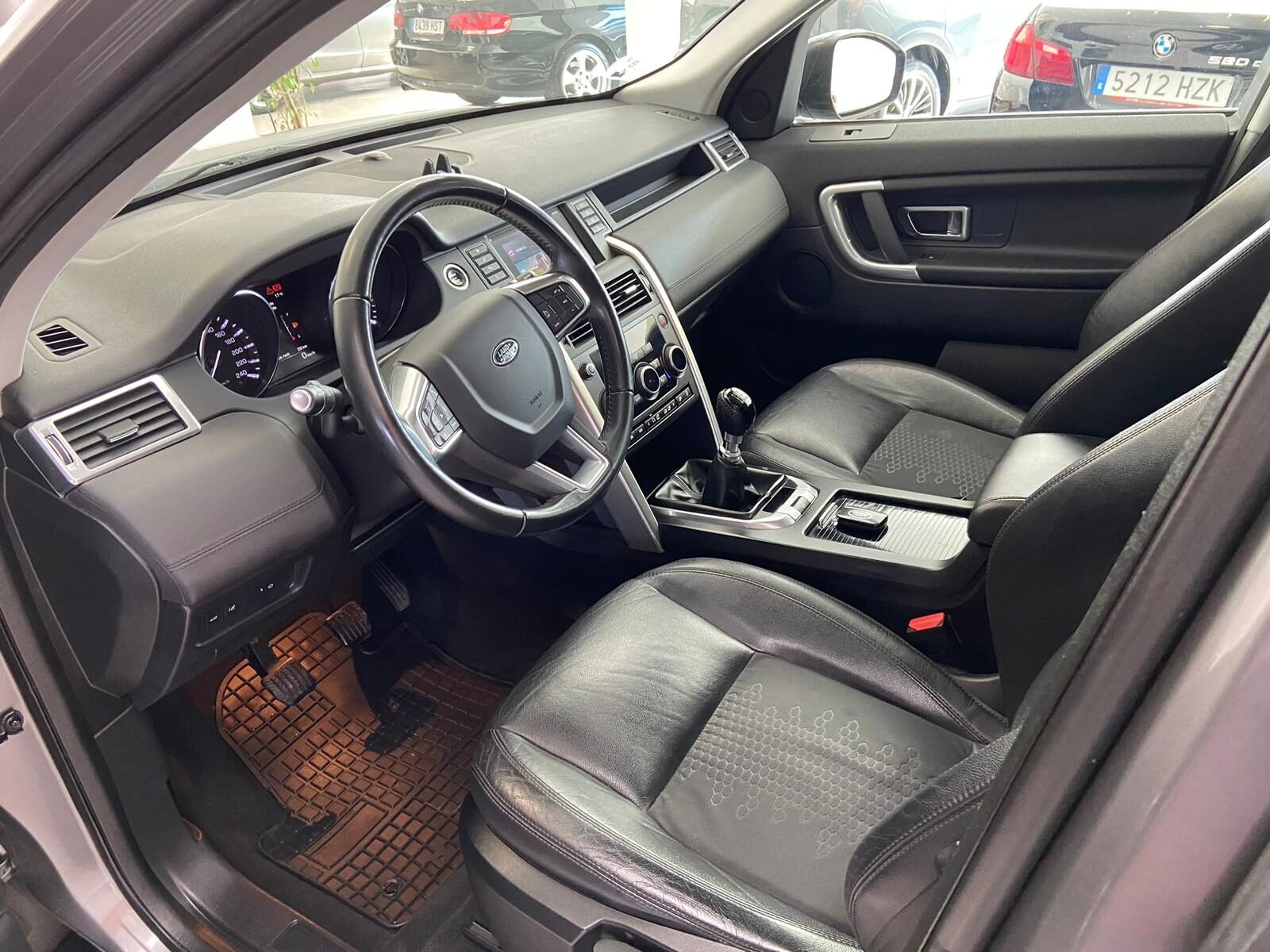 LAND-ROVER DISCOVERY SPORT 2.2 TD4 SE AWD