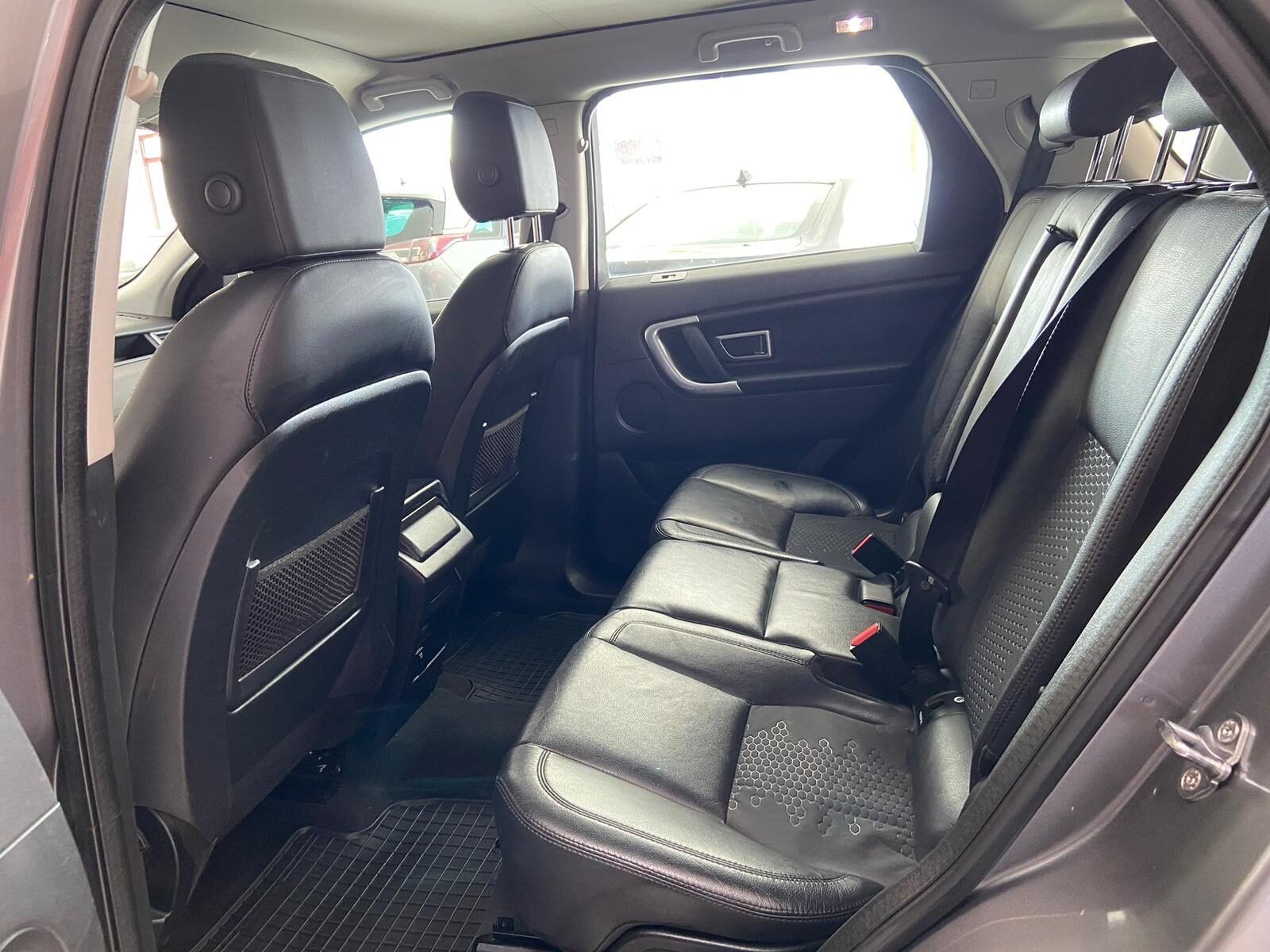 LAND-ROVER DISCOVERY SPORT 2.2 TD4 SE AWD