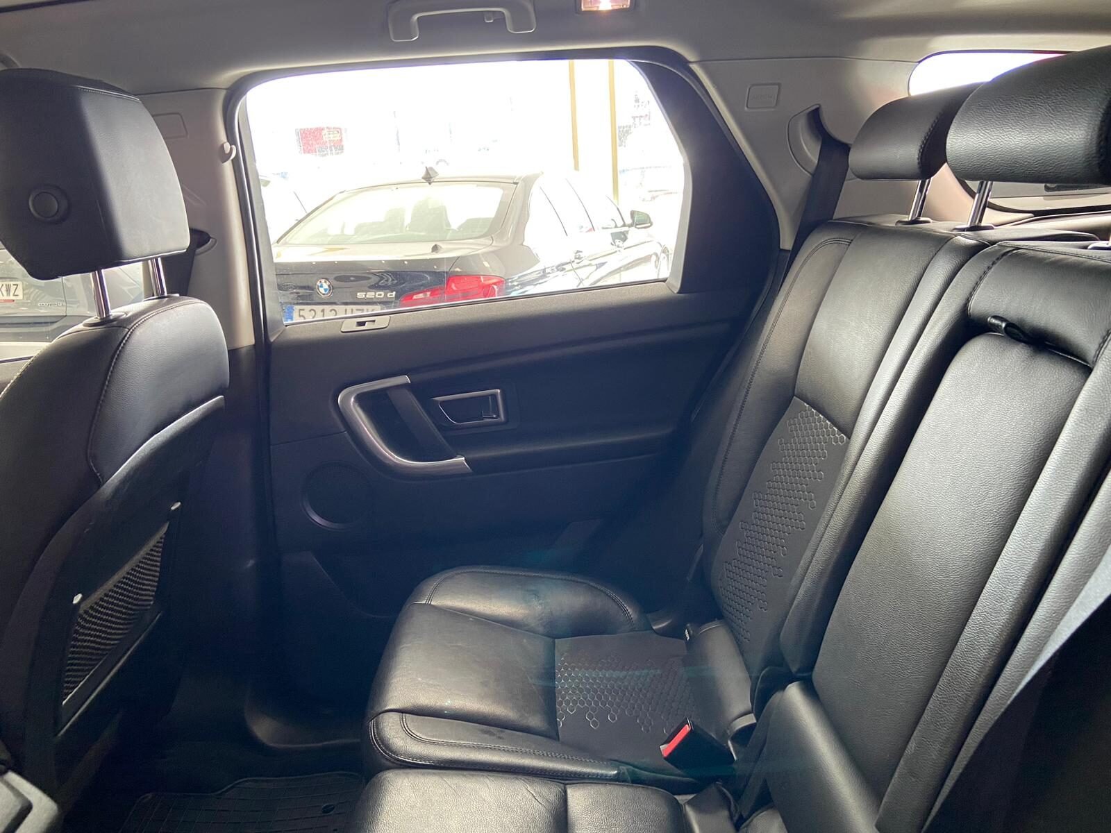 LAND-ROVER DISCOVERY SPORT 2.2 TD4 SE AWD