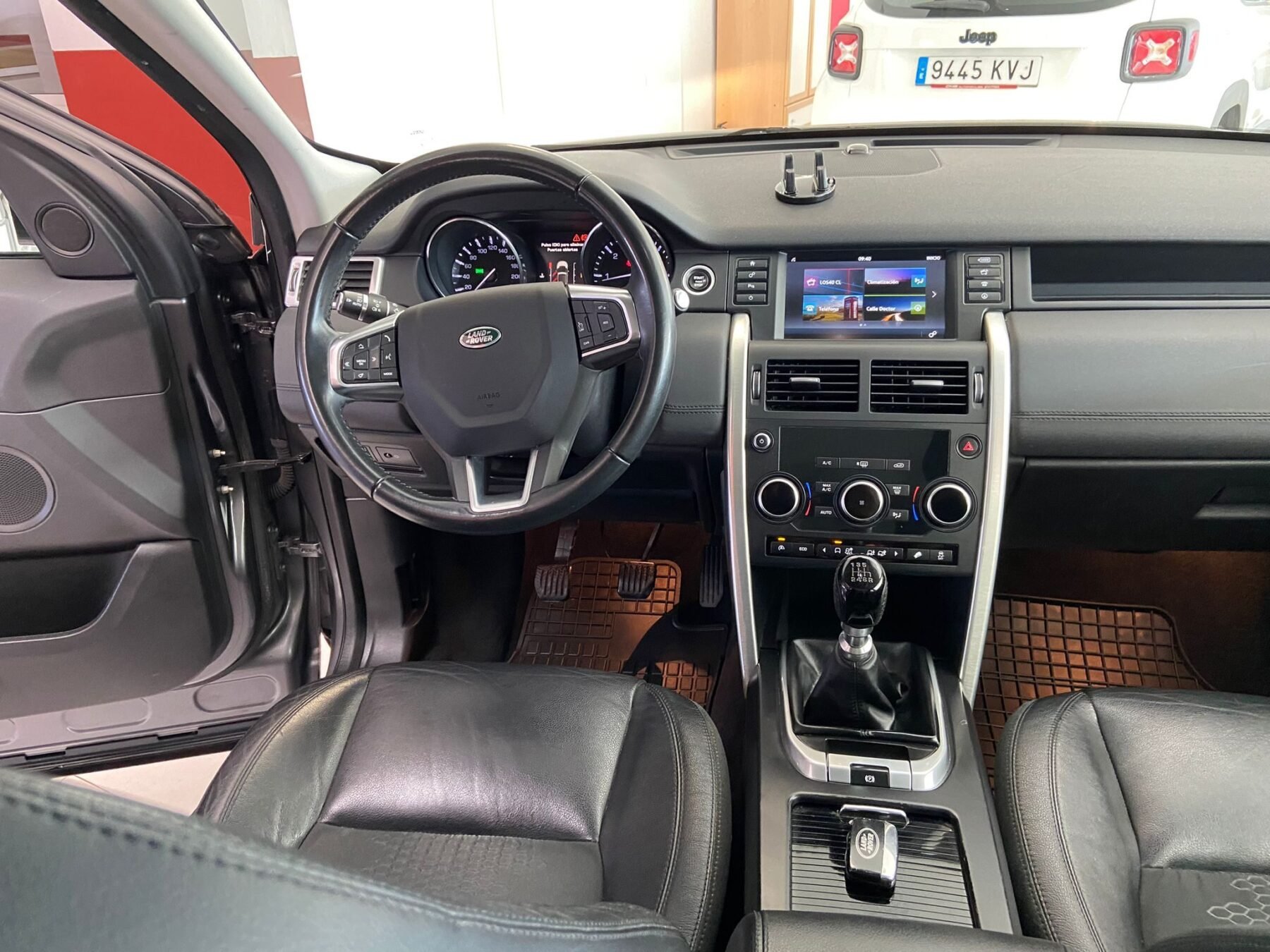 LAND-ROVER DISCOVERY SPORT 2.2 TD4 SE AWD