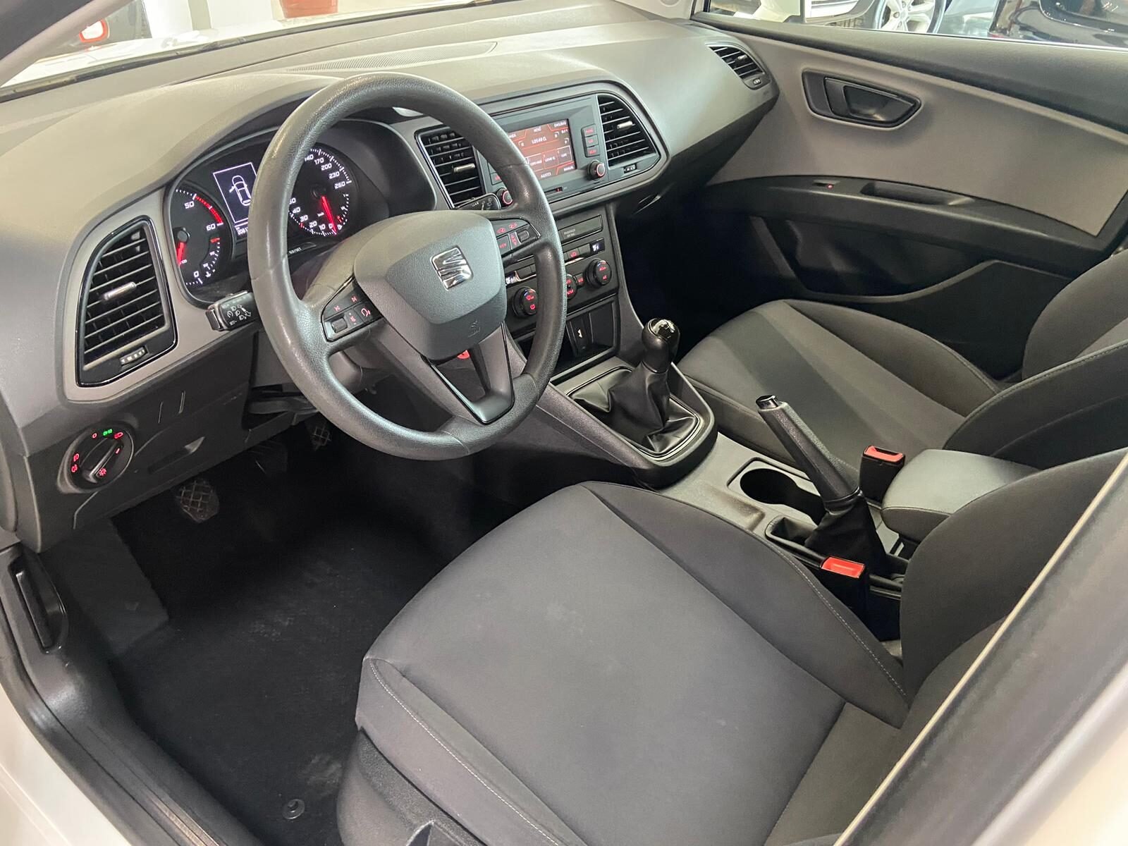 SEAT LEON 1.6 TDI REFERENCE EDITION