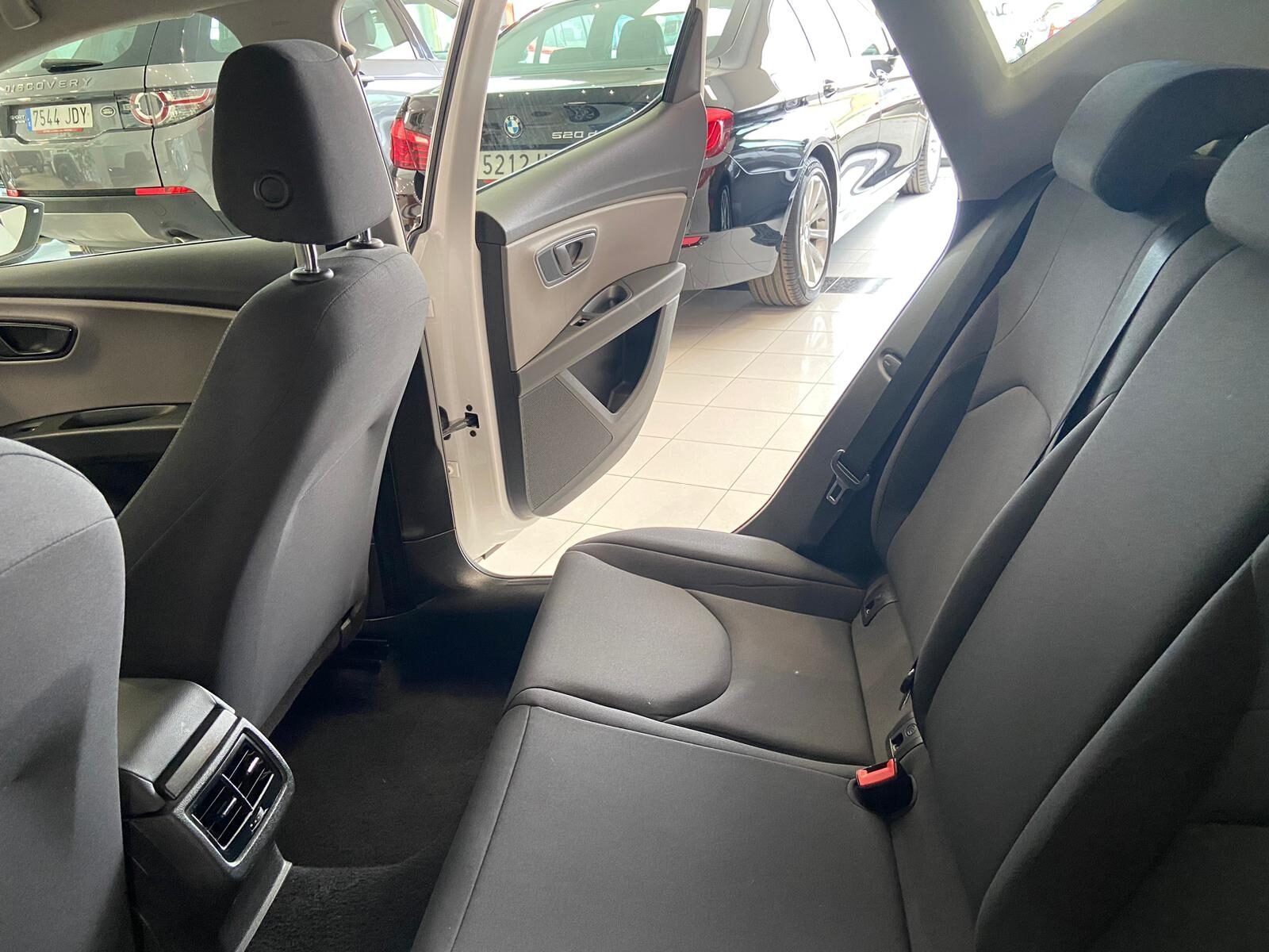 SEAT LEON 1.6 TDI REFERENCE EDITION