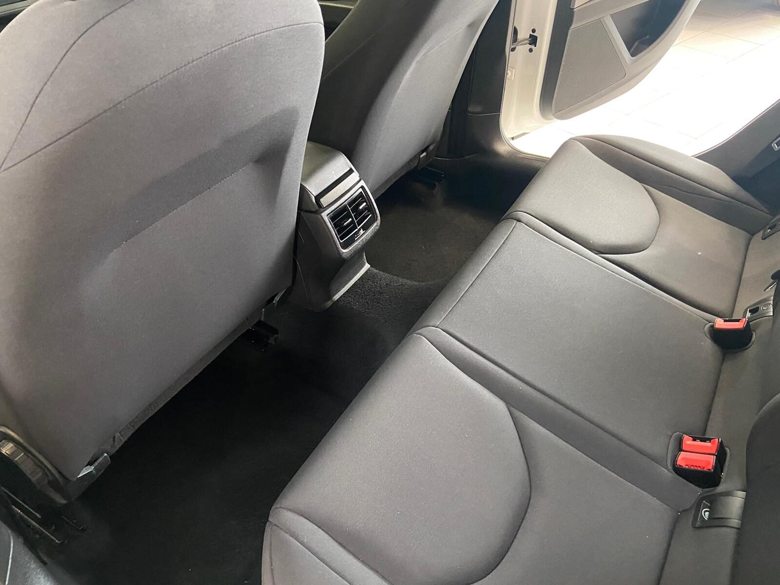 SEAT LEON 1.6 TDI REFERENCE EDITION