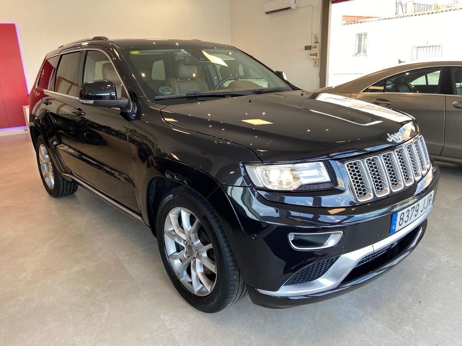JEEP GRAND CHEROKEE 3.0 DIESEL V6 SUMMIT