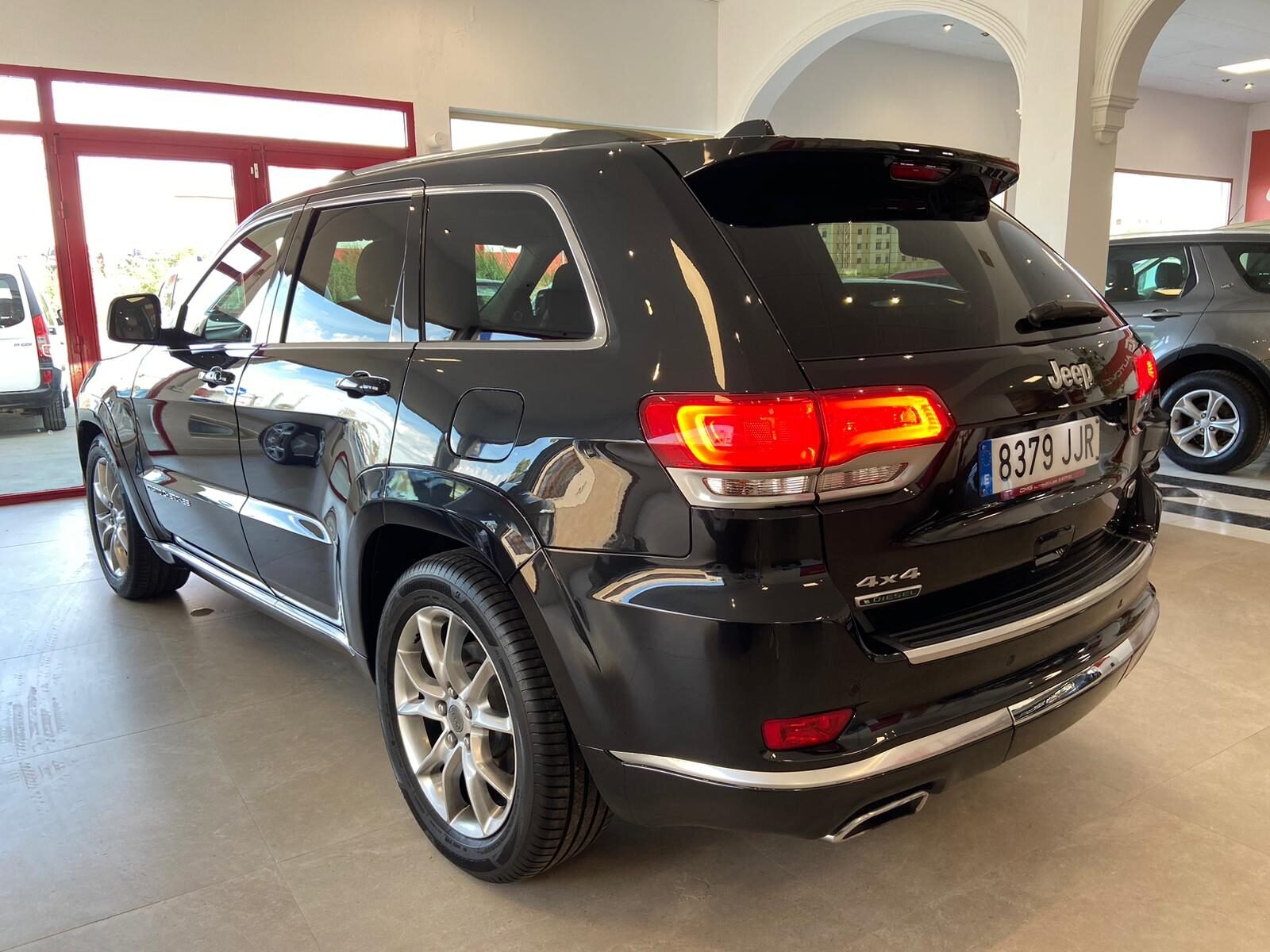 JEEP GRAND CHEROKEE 3.0 DIESEL V6 SUMMIT