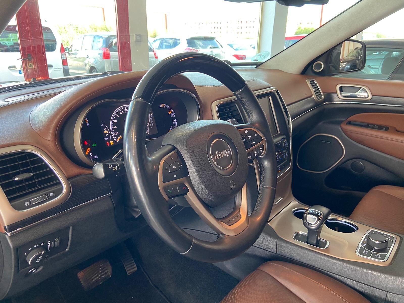 JEEP GRAND CHEROKEE 3.0 DIESEL V6 SUMMIT