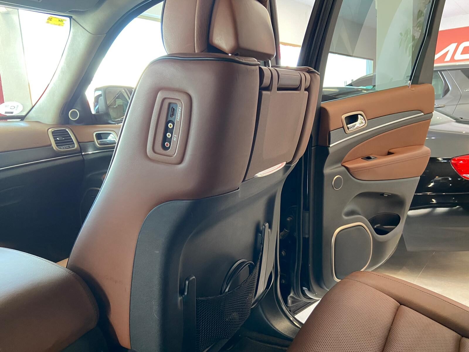 JEEP GRAND CHEROKEE 3.0 DIESEL V6 SUMMIT