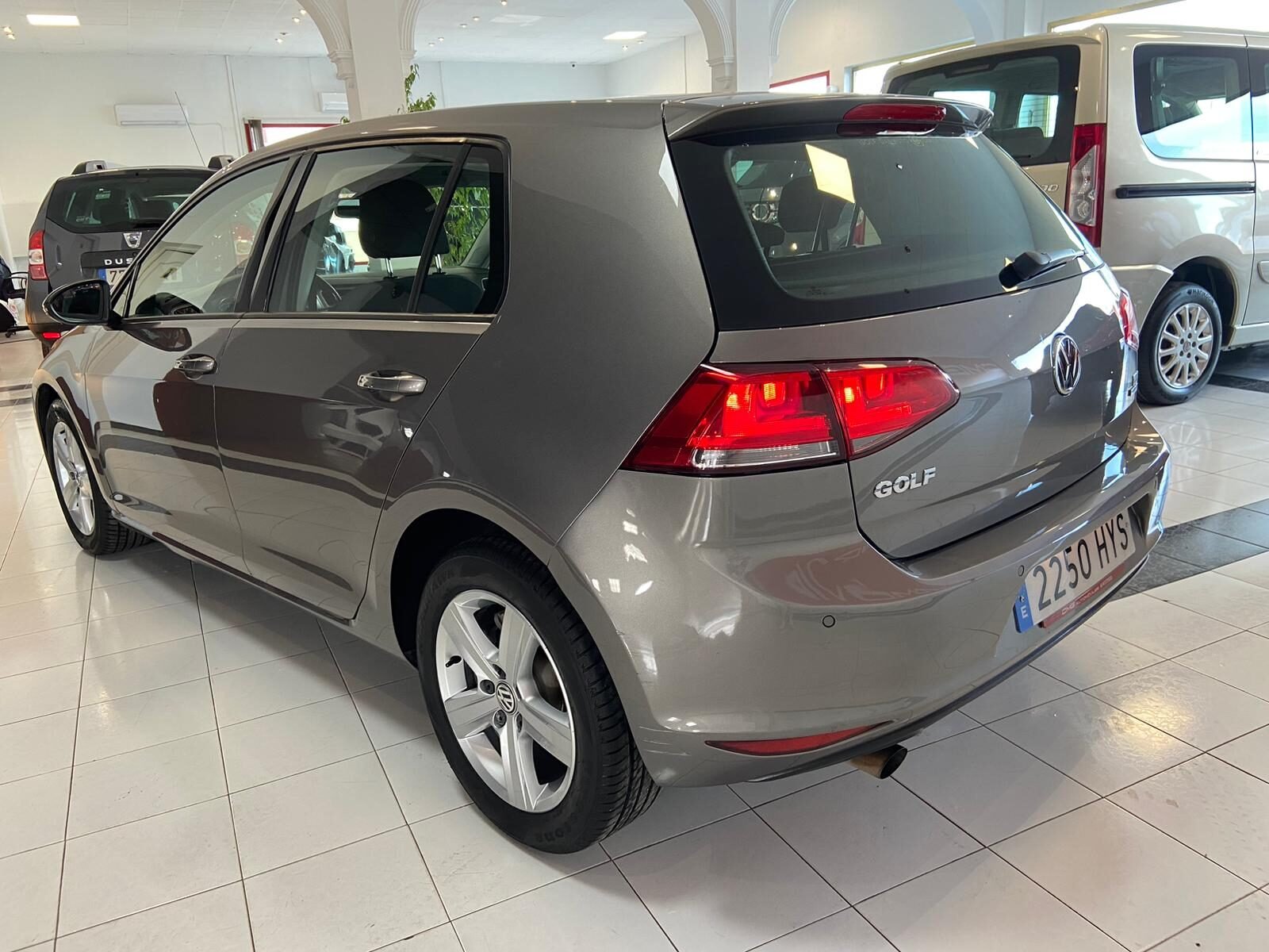 VOLKSWAGEN GOLF 1.6 TDI BMT