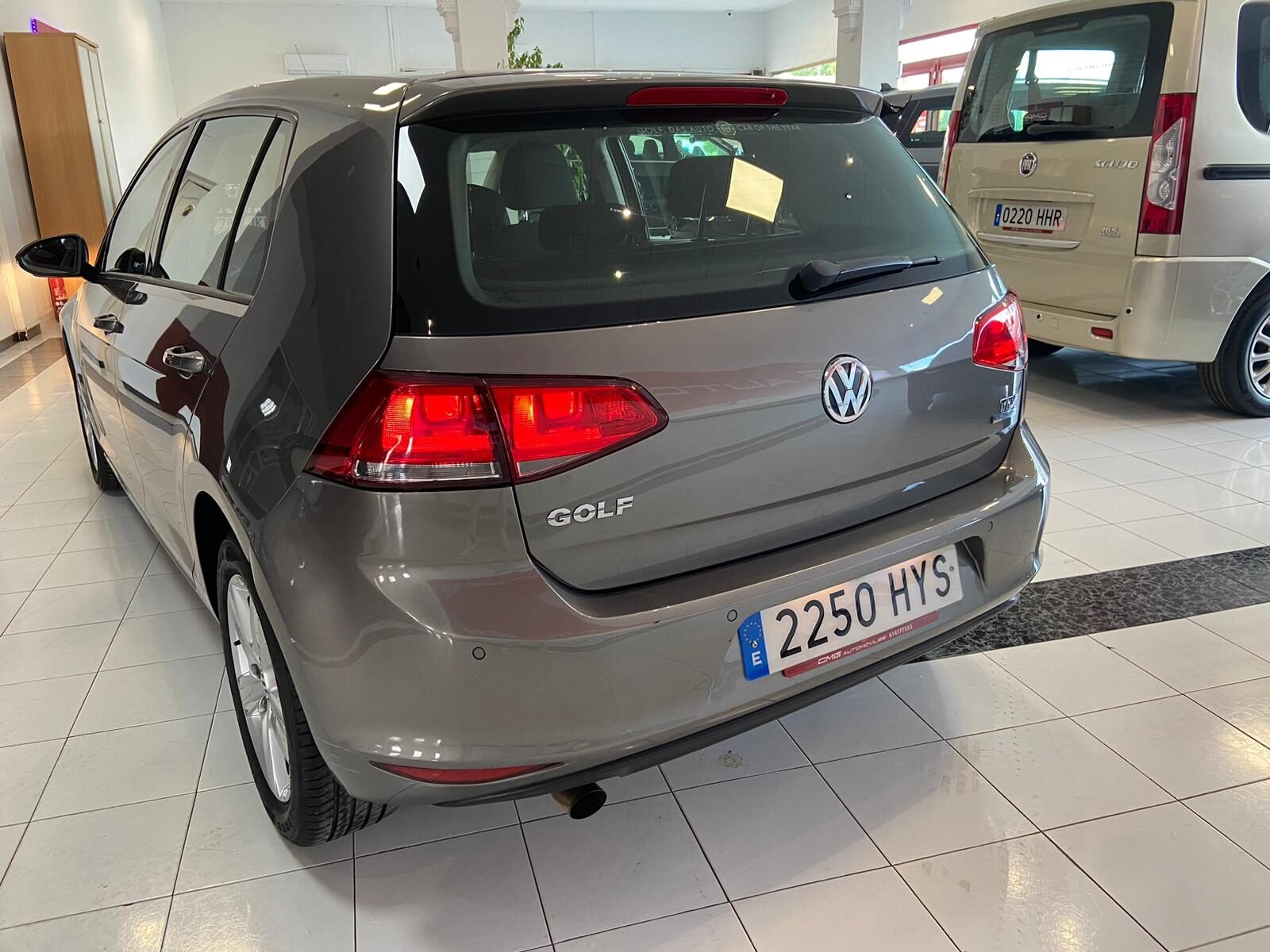 VOLKSWAGEN GOLF 1.6 TDI BMT