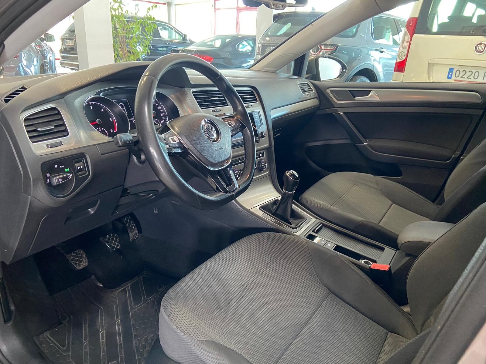 VOLKSWAGEN GOLF 1.6 TDI BMT