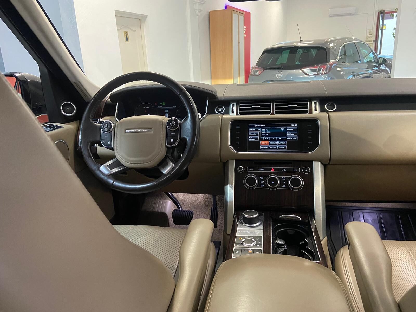 LAND-ROVER RANGE ROVER 4.4 SDI AUTOBIOGRAPHY