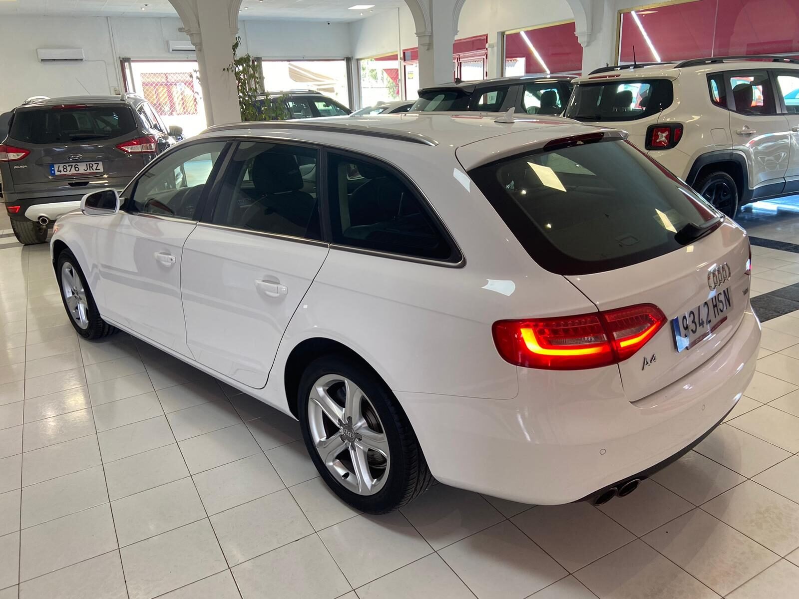 AUDI A4 AVANT 2.0 TDI QUATTRO