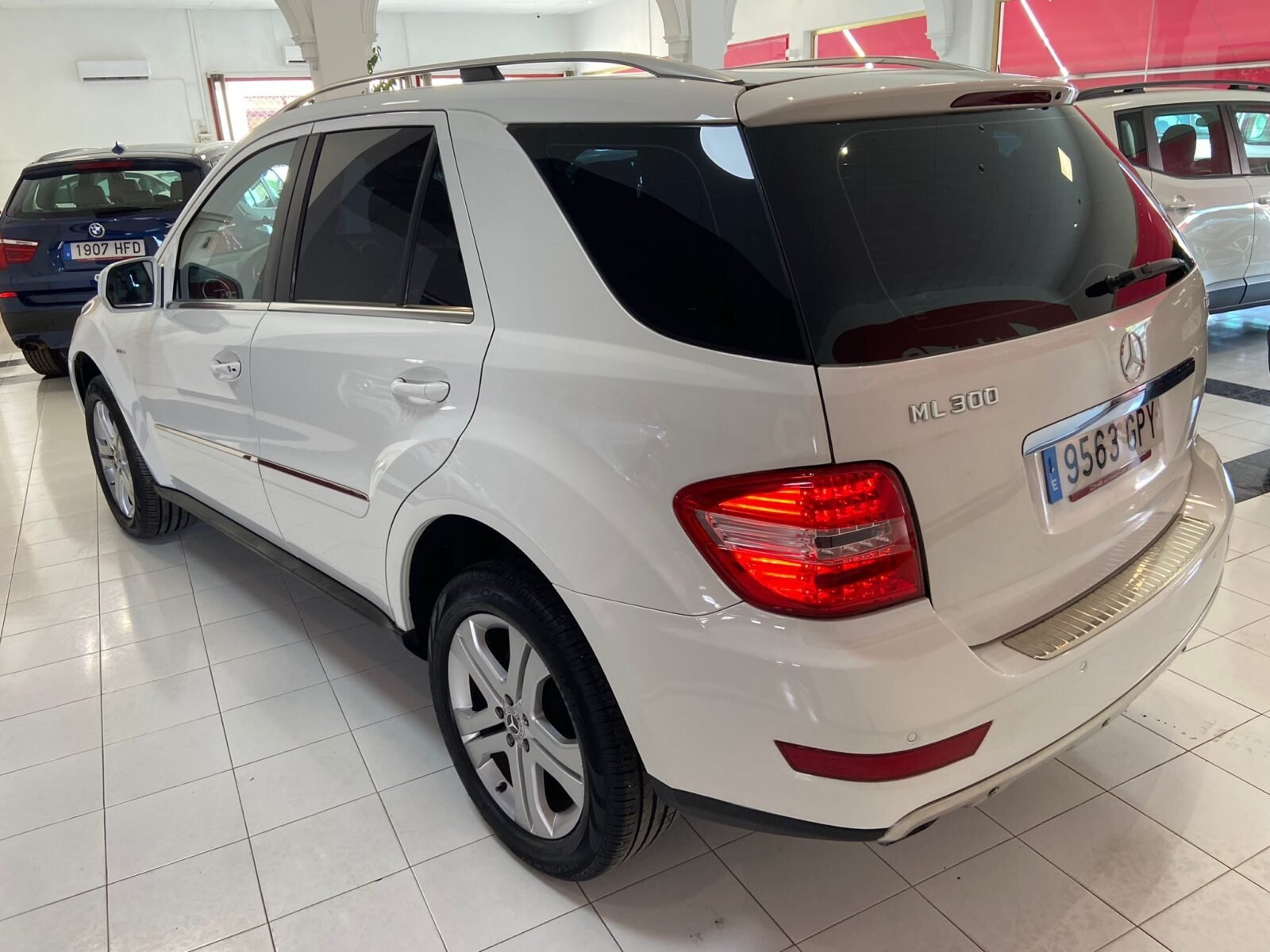MERCEDES-BENZ ML 300 CDI