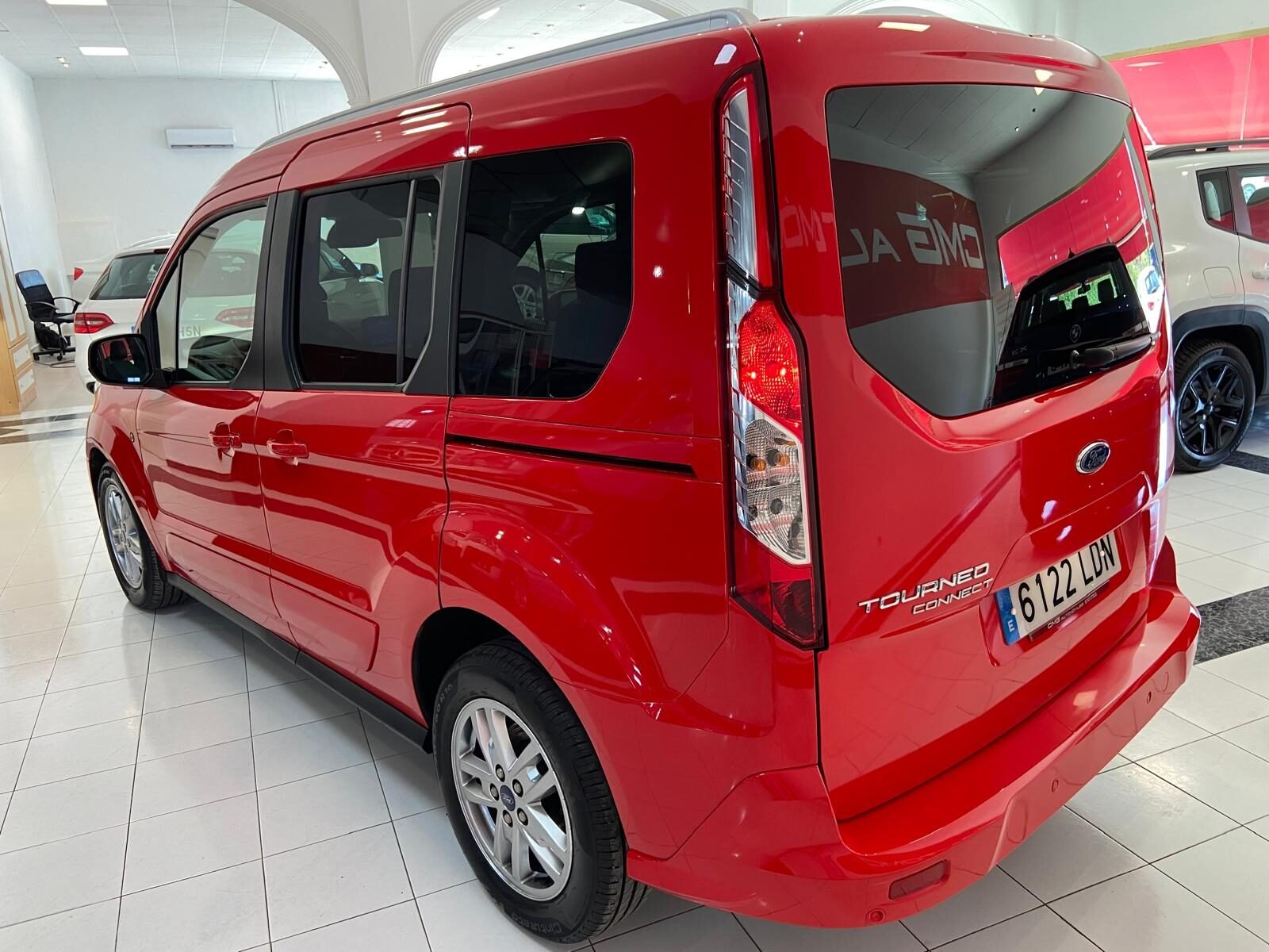 FORD TOURNEO CONNECT 1.5 TDCI TITANIUM