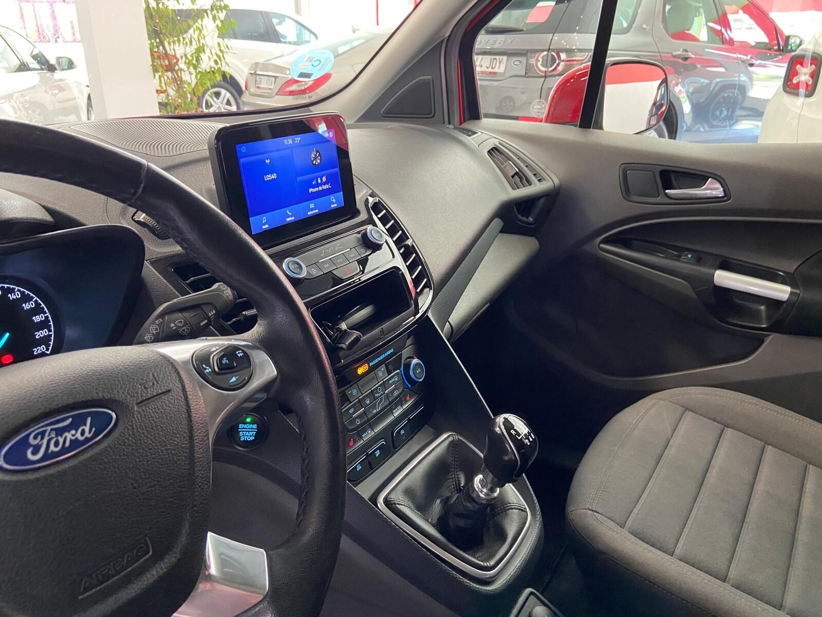 FORD TOURNEO CONNECT 1.5 TDCI TITANIUM