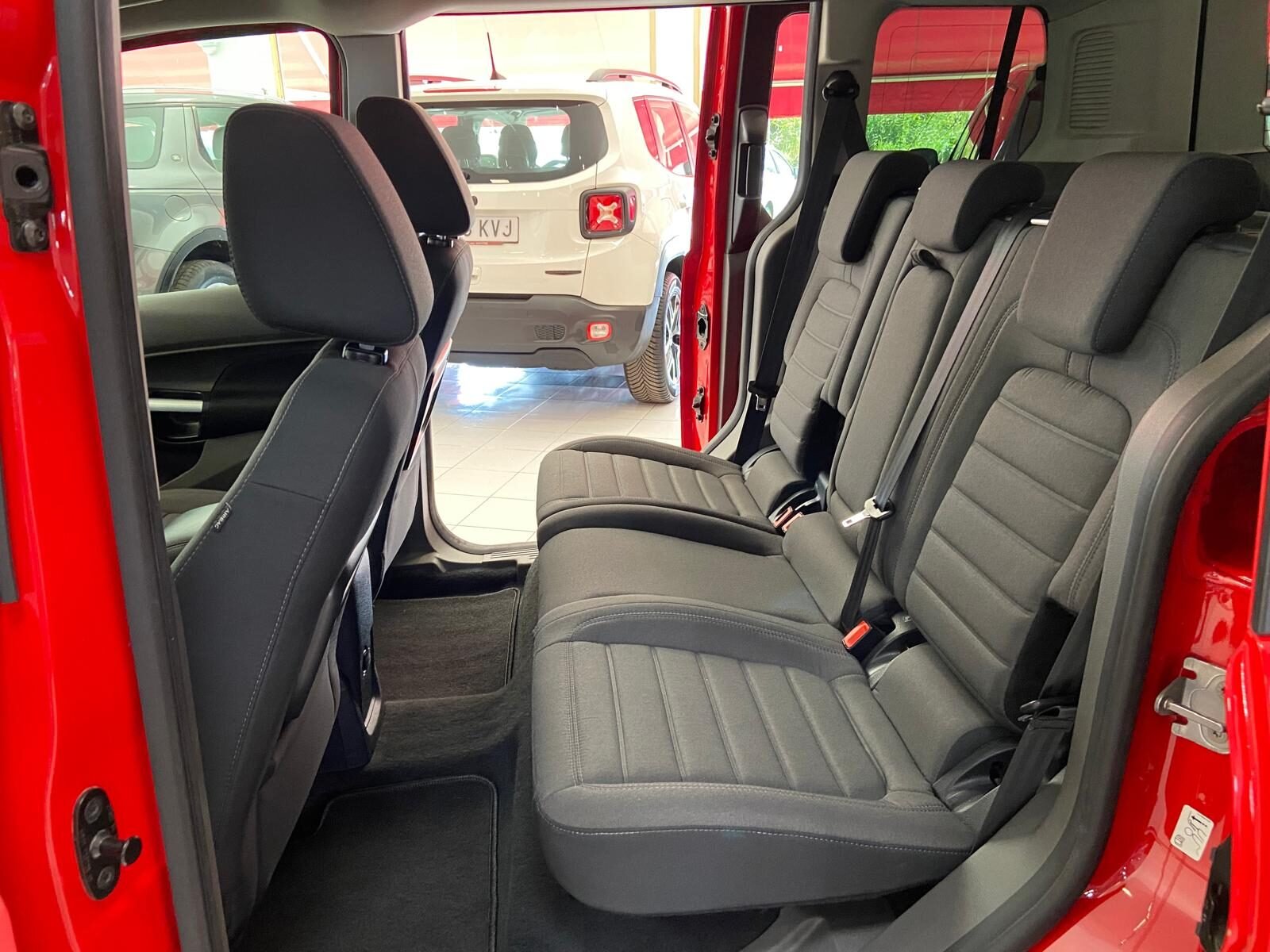 FORD TOURNEO CONNECT 1.5 TDCI TITANIUM