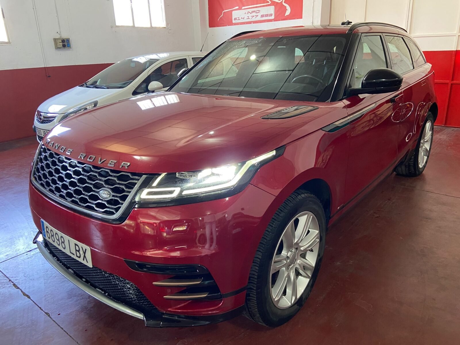 LAND-ROVER RANGE ROVER VELAR 2.0 R-Dinamyc 4x4