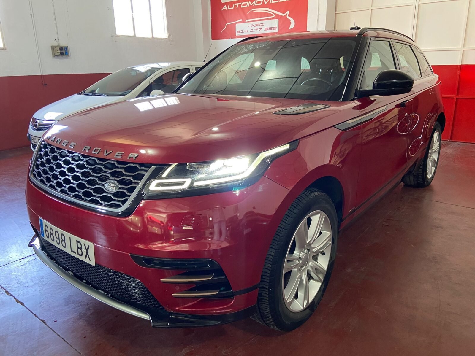 LAND-ROVER RANGE ROVER VELAR 2.0 R-Dinamyc 4x4