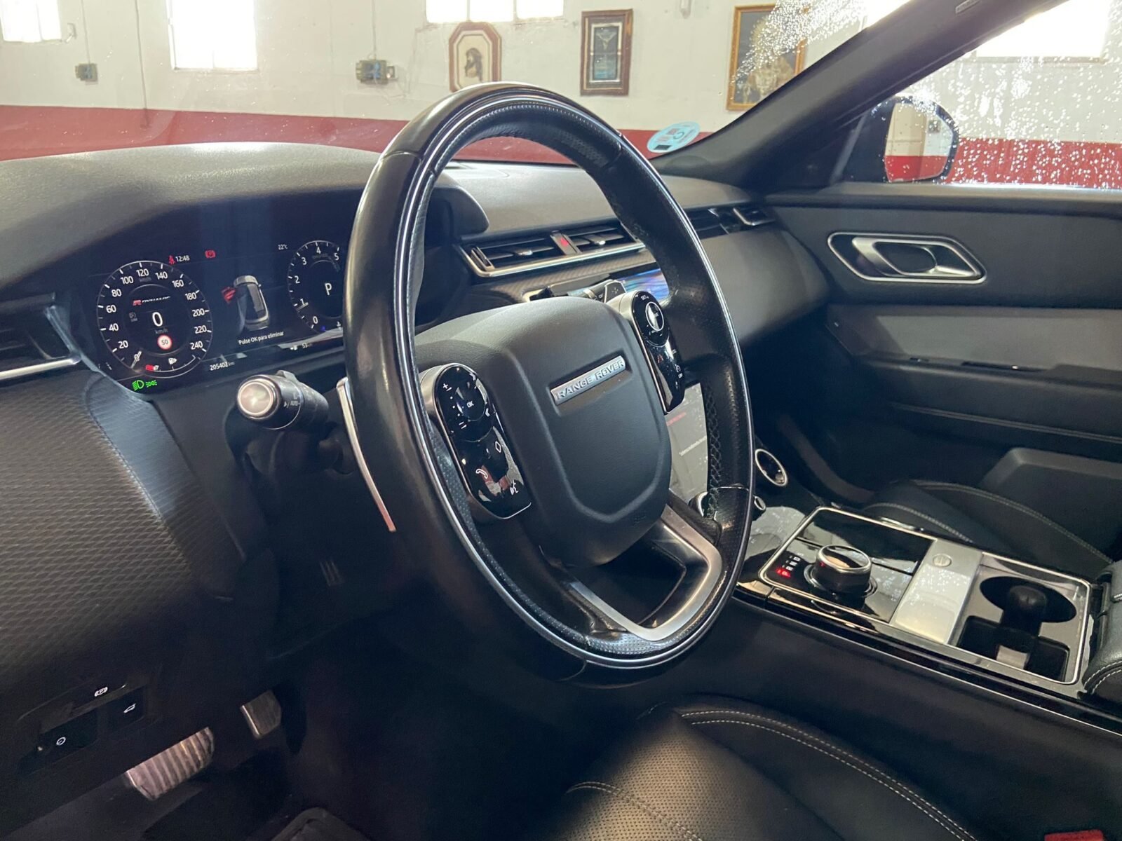 LAND-ROVER RANGE ROVER VELAR 2.0 R-Dinamyc 4x4