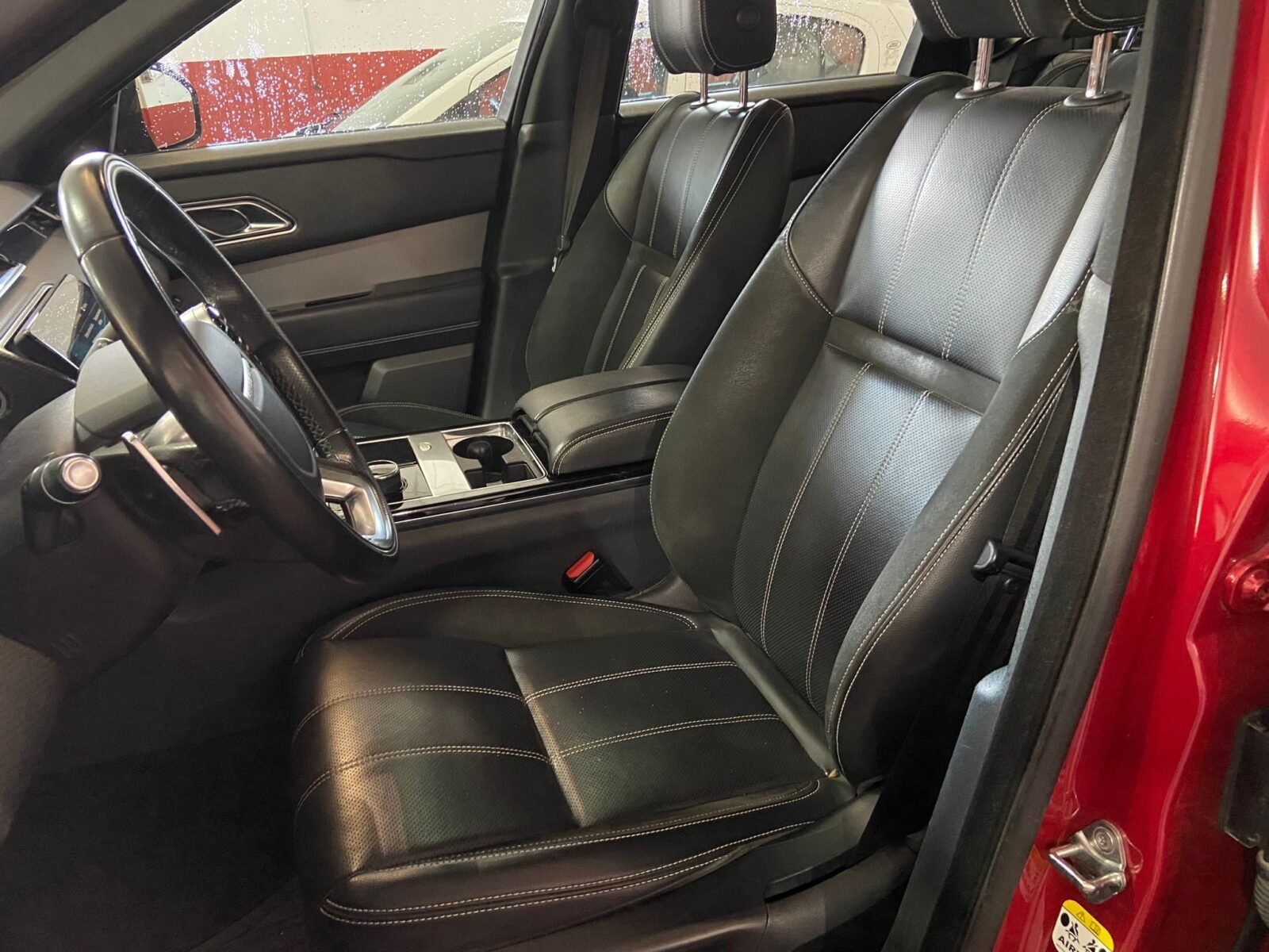 LAND-ROVER RANGE ROVER VELAR 2.0 R-Dinamyc 4x4