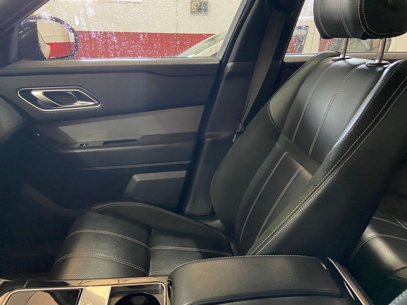 LAND-ROVER RANGE ROVER VELAR 2.0 R-Dinamyc 4x4