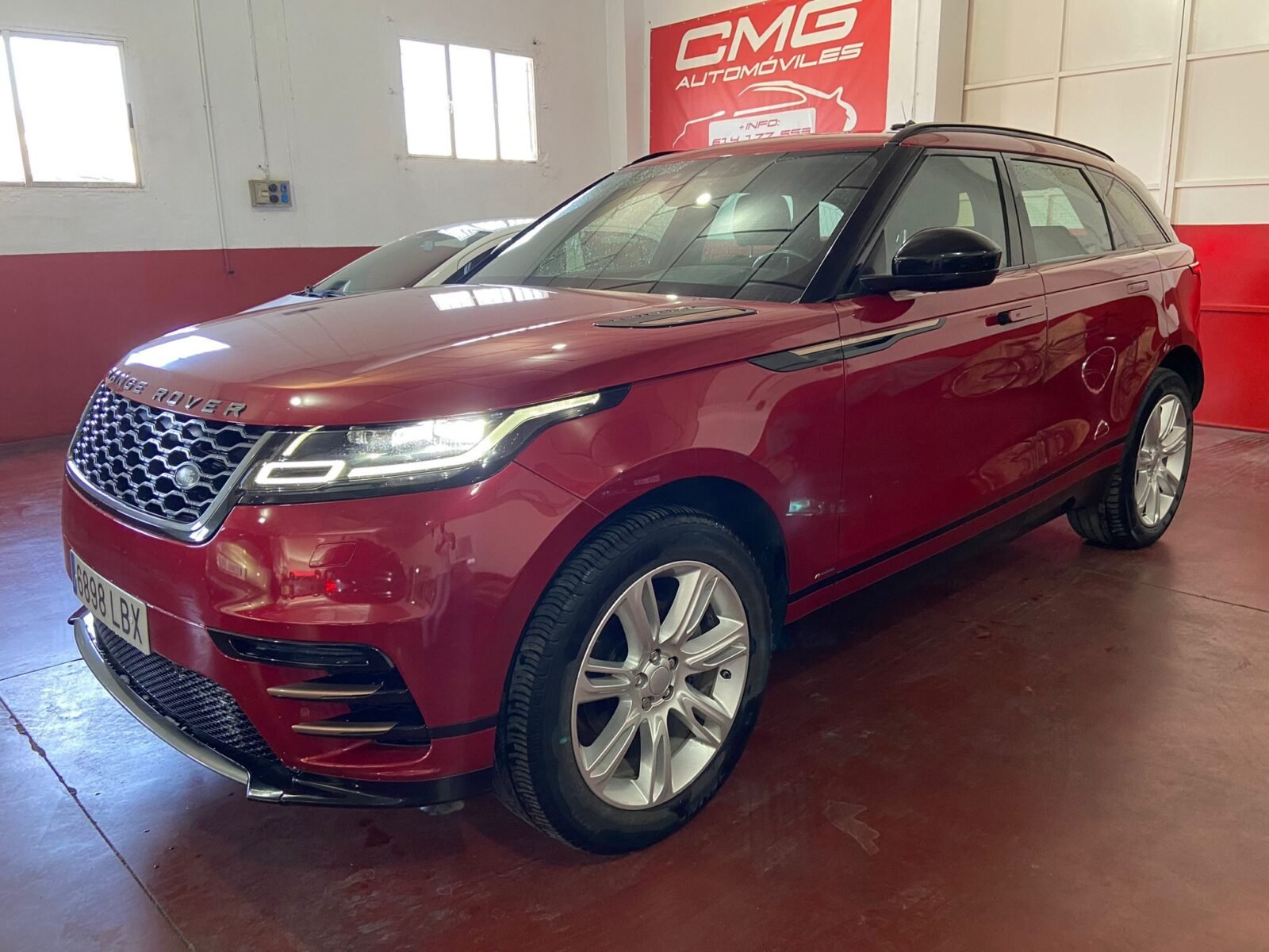 LAND-ROVER RANGE ROVER VELAR 2.0 R-Dinamyc 4x4