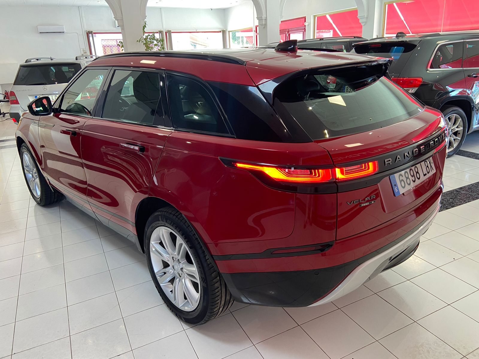 LAND-ROVER RANGE ROVER VELAR 2.0 turbo R-Dinamyc 4x4