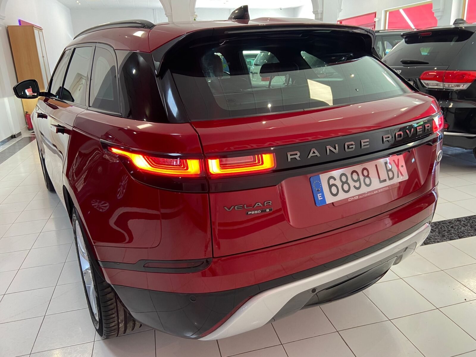LAND-ROVER RANGE ROVER VELAR 2.0 turbo R-Dinamyc 4x4