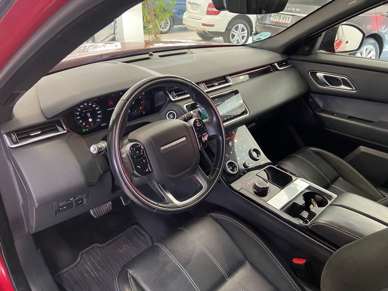 LAND-ROVER RANGE ROVER VELAR 2.0 turbo R-Dinamyc 4x4