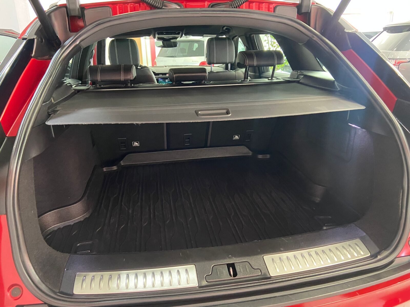 LAND-ROVER RANGE ROVER VELAR 2.0 turbo R-Dinamyc 4x4