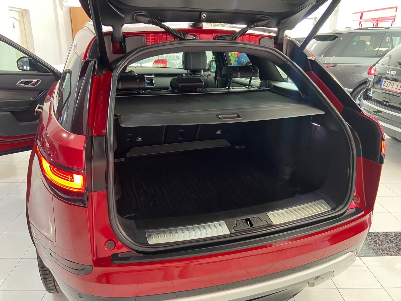 LAND-ROVER RANGE ROVER VELAR 2.0 turbo R-Dinamyc 4x4